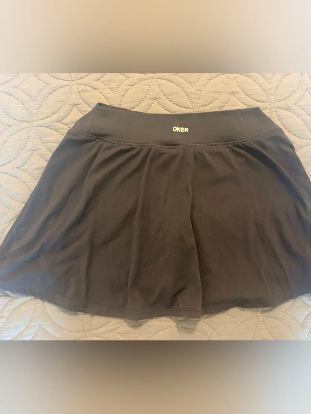 ONER black athletic skirt